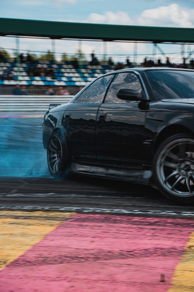 Samochód do driftu z bliska